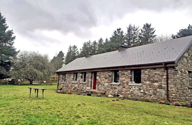 Family Friendly Cottage on the shore front of Lough Mask, Tourmakeady