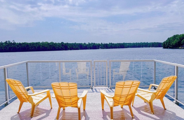 Family Friendly Cottage on Spectacular Kapikog Lake Muskoka