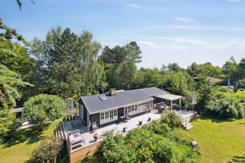 Family-Friendly Cottage Near Beach & Nature