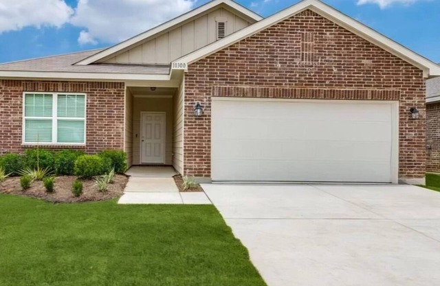 Family Friendly Cozy 4 Bedroom, Free Snacks & Coffee