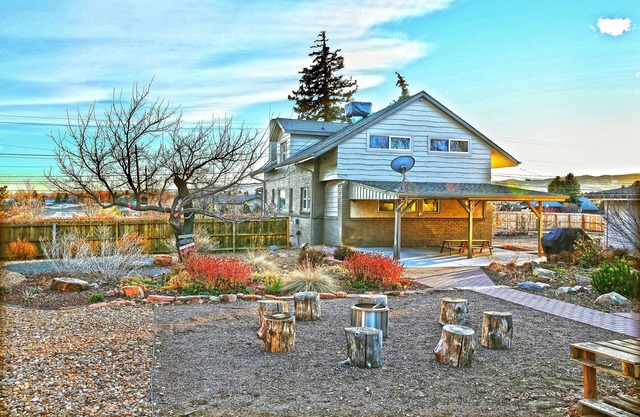 Granja orgánica en los suburbios del oeste de Denver en 2 acres pacíficos