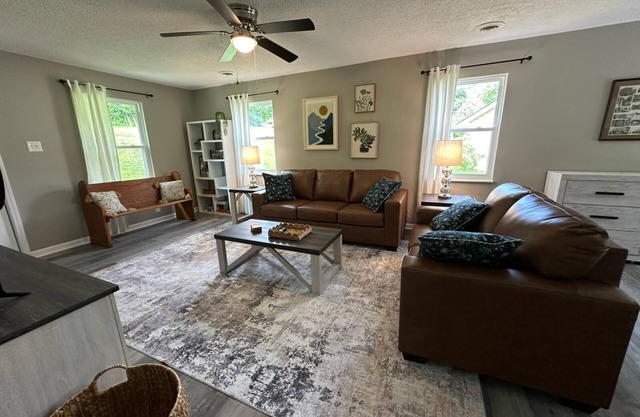 Family-Friendly Fountain City 3BR -- Quiet Stay with Deck & Backyard