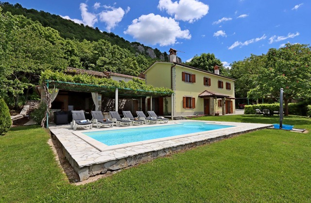 Family friendly house with a swimming pool Dolenja Vas, Central Istria - Središnja Istra (K-24521)