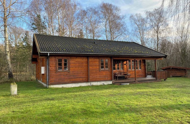 Family-friendly holiday home in scenic nature