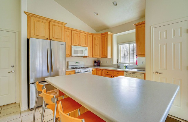 Family-Friendly Home w/ Hot Tub in Heber City!