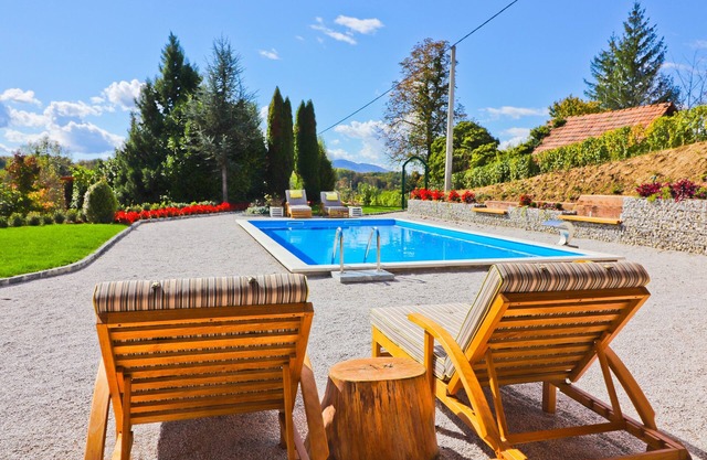 Casa familiar con piscina Gornja Voca, Zagorje (K-11873)