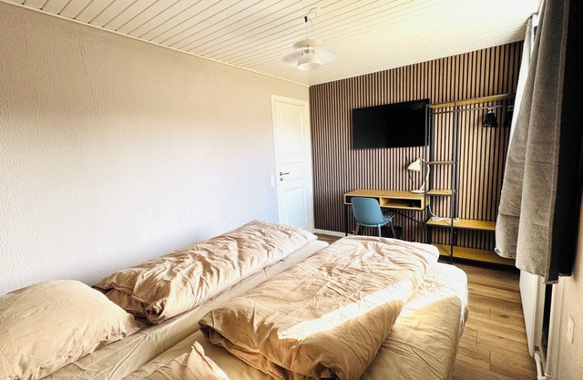 Family-friendly house with 6 rooms & terrace - near Blåvand & Varde