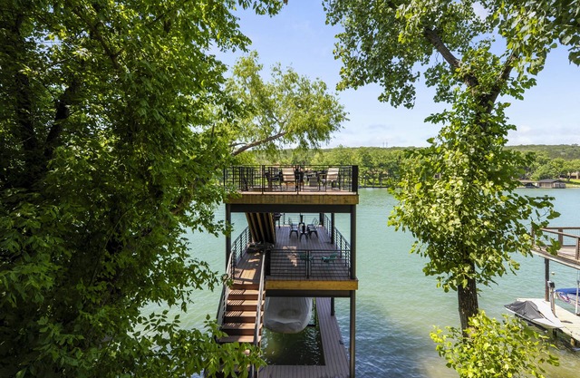 R RETIRO DE WalkerVR LAKE AUSTIN * Vistas increíbles y muelle para embarcaciones *