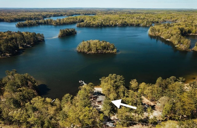 Family Friendly-Pontoon & SUP Rentals-Sandy Beach!
