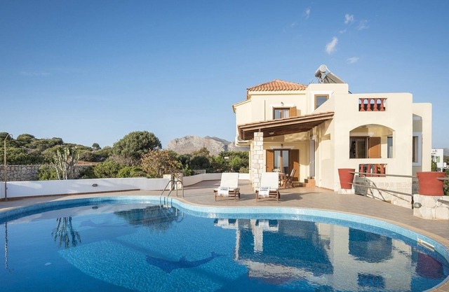 Vista al mar ★ Lux ★ Propiedad Bluebell con piscina privada y 1 km de la playa!