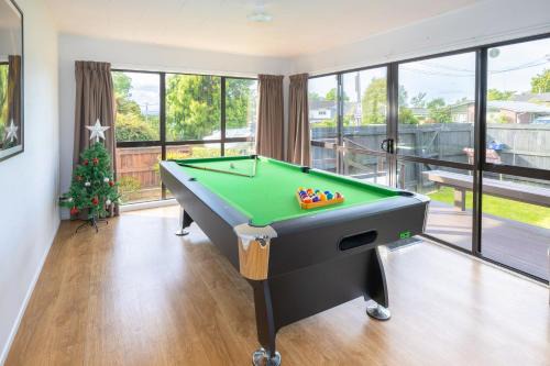 Family Friendly, Quiet, Cozy stay in Rotorua with free Wifi