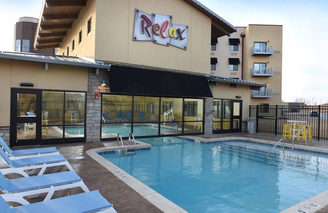 Family-Friendly Stay: Explore Broken Arrow w/ Ease! Parking | 4 Units