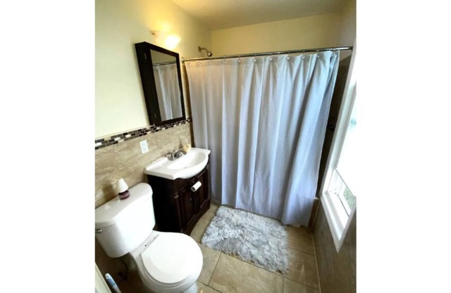 Family Friendly Three Bedroom Apartment outside of NYC
