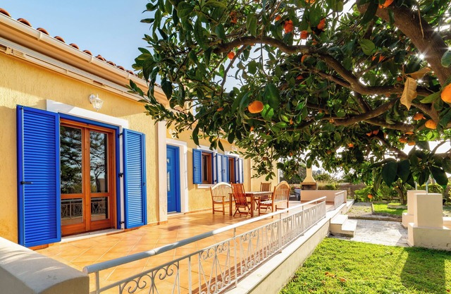 Family friendly Villa, surrounded by nature, amazing views and a swimming pool!