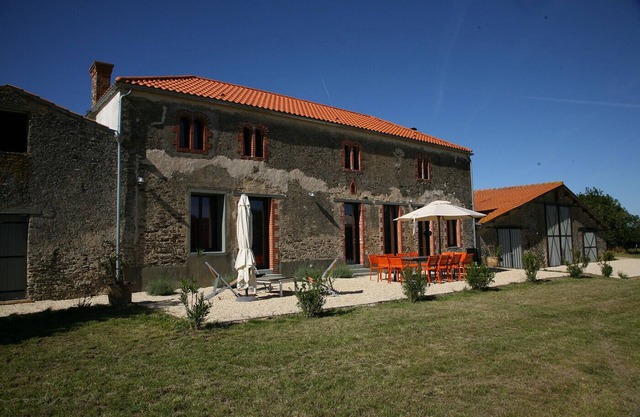 Casa rural familiar en l'Aiguillon-sur-Vie