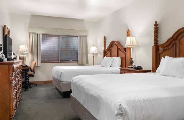 Family Getaway~Pool, Hot Sprng, Scuba & Ice Castles Villa 1087
