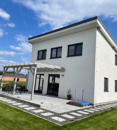 Family Golf House