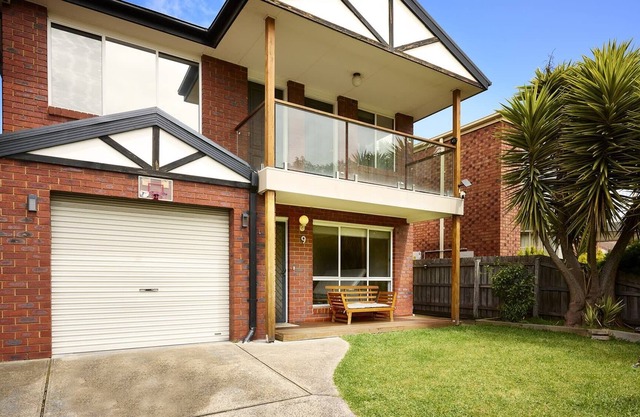 Delightful North-Facing Suburb Escape