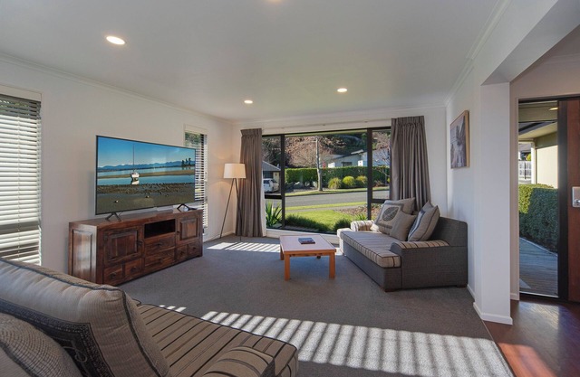 Family Haven - Your tranquil haven near Nelson Central and Tahunanui Beach