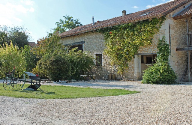 Family Holiday Hamlet - Heated Pools, Golf, Tennis, Creche, 10 mins to beach!