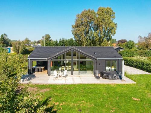 Family Holiday Home in Juelsminde