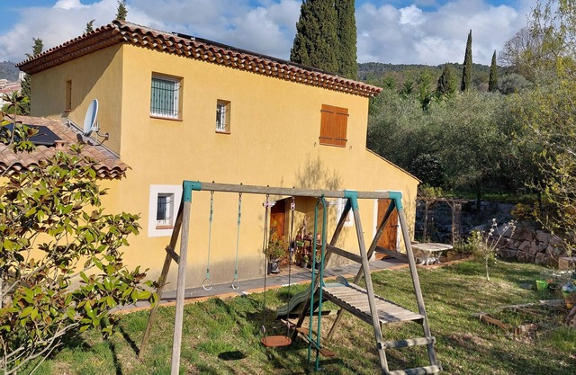Family home between the Gorges du Verdon and the sea