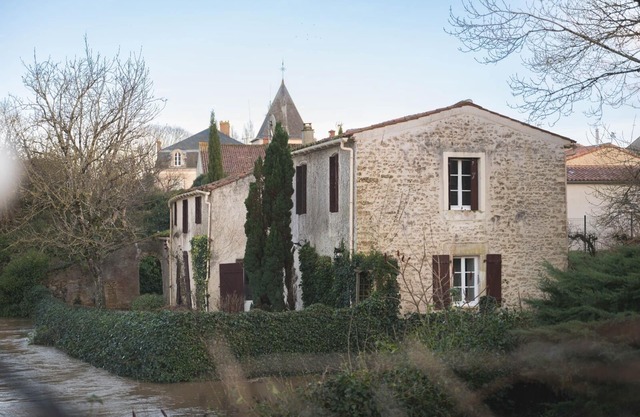 Family home by the river, peace and quiet guaranteed!