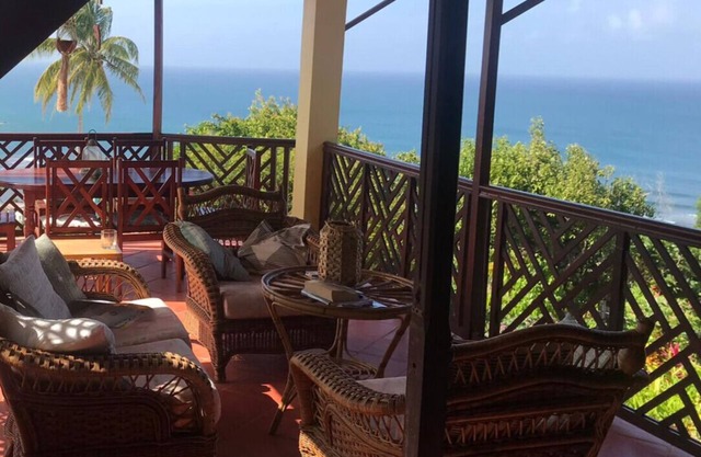 Family home offering spectacular views and spacious indoor & outdoor living.