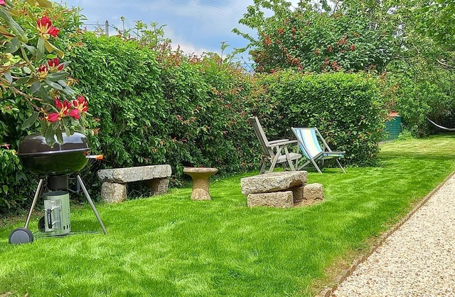 family house located on the banks of the Vilaine and near the beaches