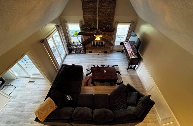 Family Home w/Pool & EV Charger