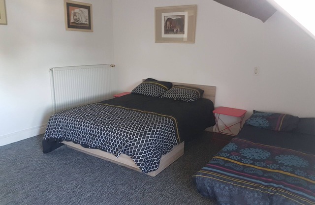 Family home with 4 bedrooms and large dining room
