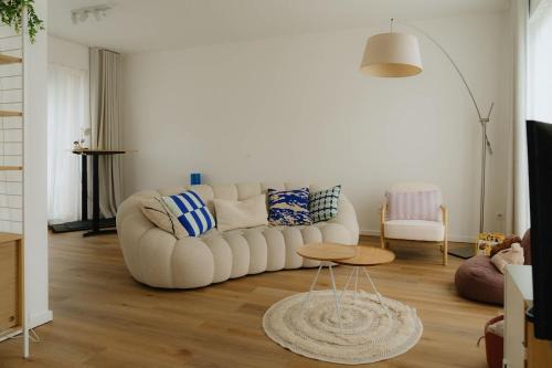 Family Home with Garden, Workspace & Gym