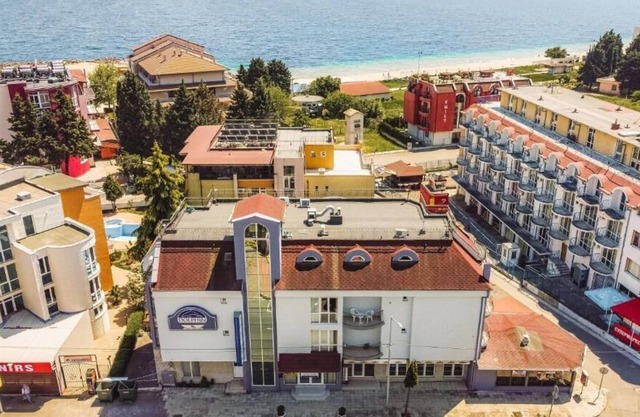 Family Hotel Dolphin