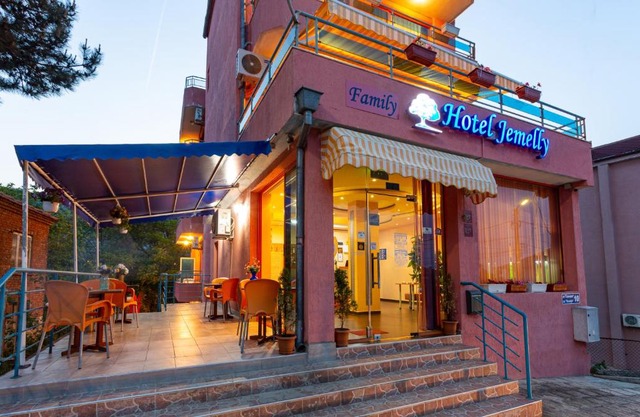 Family Hotel Jemelly
