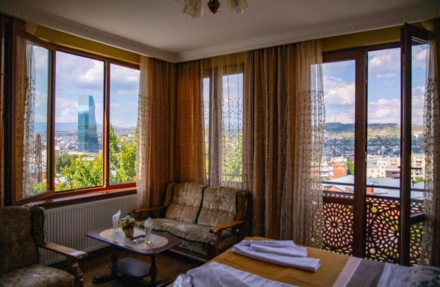 Family Hotel Kolorit Old Tbilisi