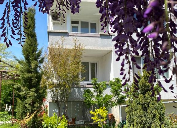 Family Hotel "May"