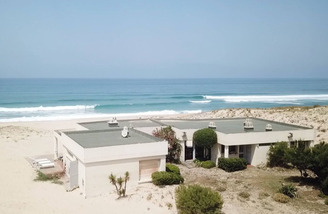 Casa en la duna, frente al mar, ubicación ideal, surf, localisacion única.