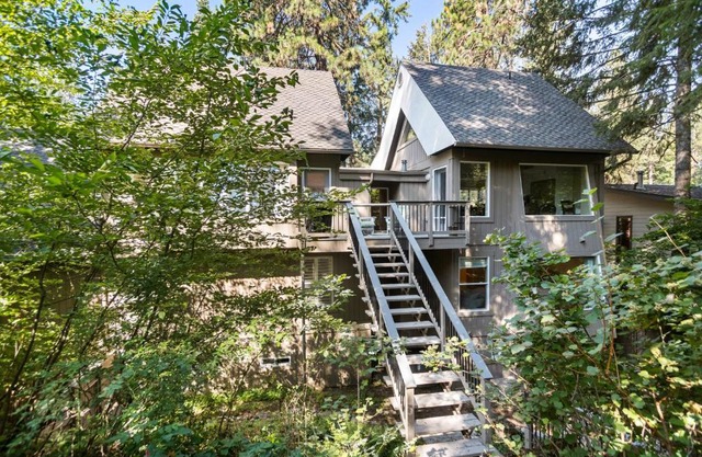 Family Lake House