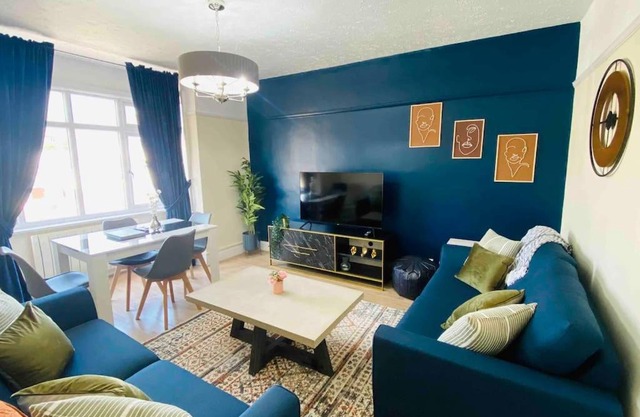Family Marine Apartment with Sea View