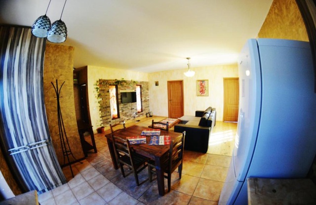 Family Mini-Hotel Martirosyan's and tours