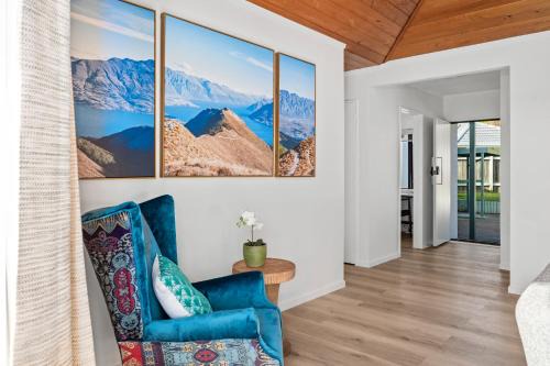 Family Perfect, winter getaway, secure yard, parking, mountain bikes, arcade