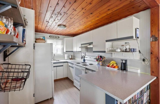 Family & Pet Friendly Beach Front Getaway