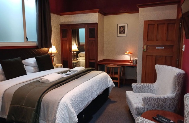 Family pet friendly bnb in Reefton West Coast.