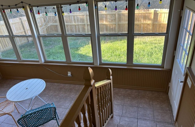 Family & pet friendly spacious, quaint duplex on acreage near San Antonio.