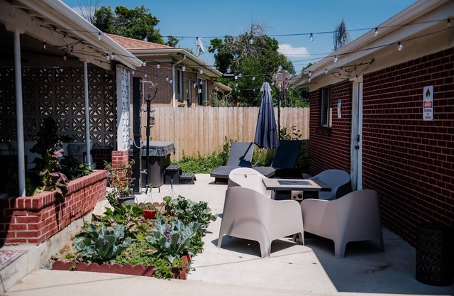 Family Retreat for 14 near Golf course close to Red Rocks and Downtown Denver