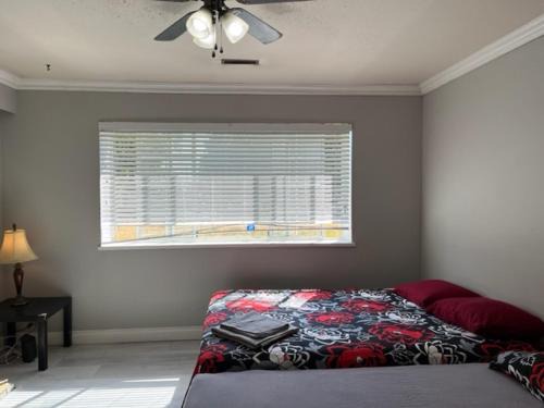 Family Room with Attached Bathroom at King George Boulevard- Restaurants, Shopping, Transit at Walking Distance KG3