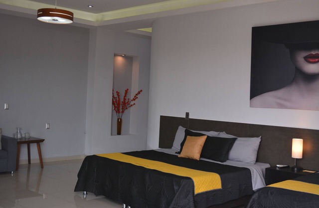 SUITE FAMILIAR CON BALCON 4