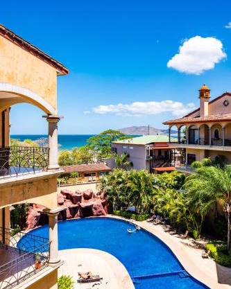 Family Setting, Big Pool Beach Facing In Towns