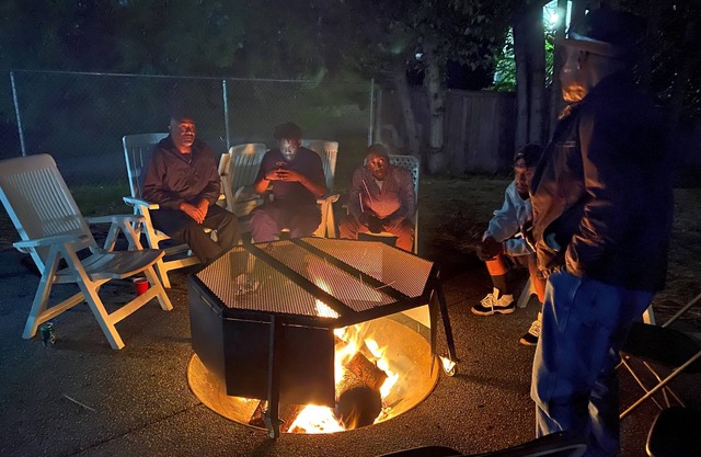 Family Time and a Fire Pit 3 Bdr 2.5 Bth
