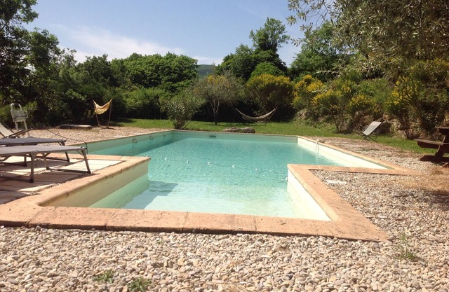 casa de vacaciones familiar para 10 personas piscina
